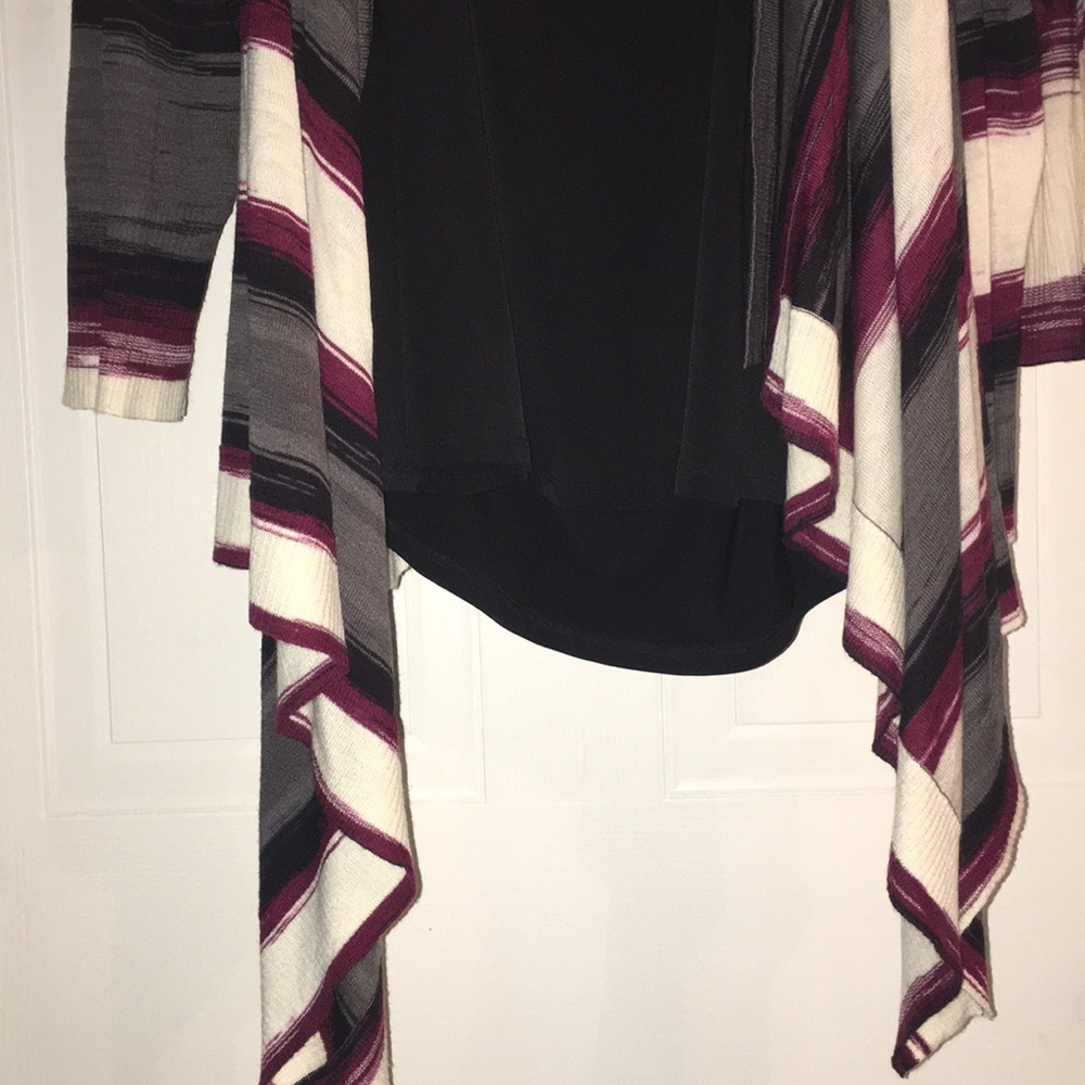 Sweater shrug & black tank - Picture 2 of 6